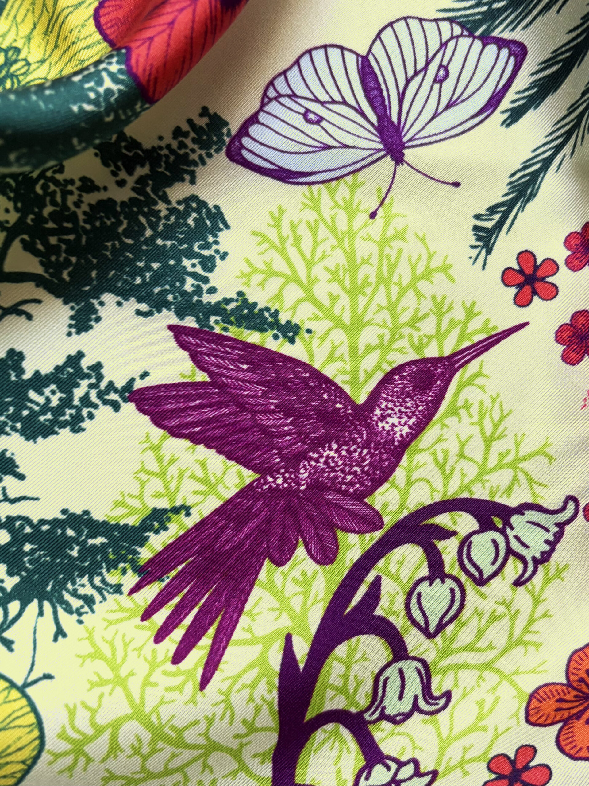 design-un autre monde-2020- Michael Cailloux-foulard-carré-de- soie