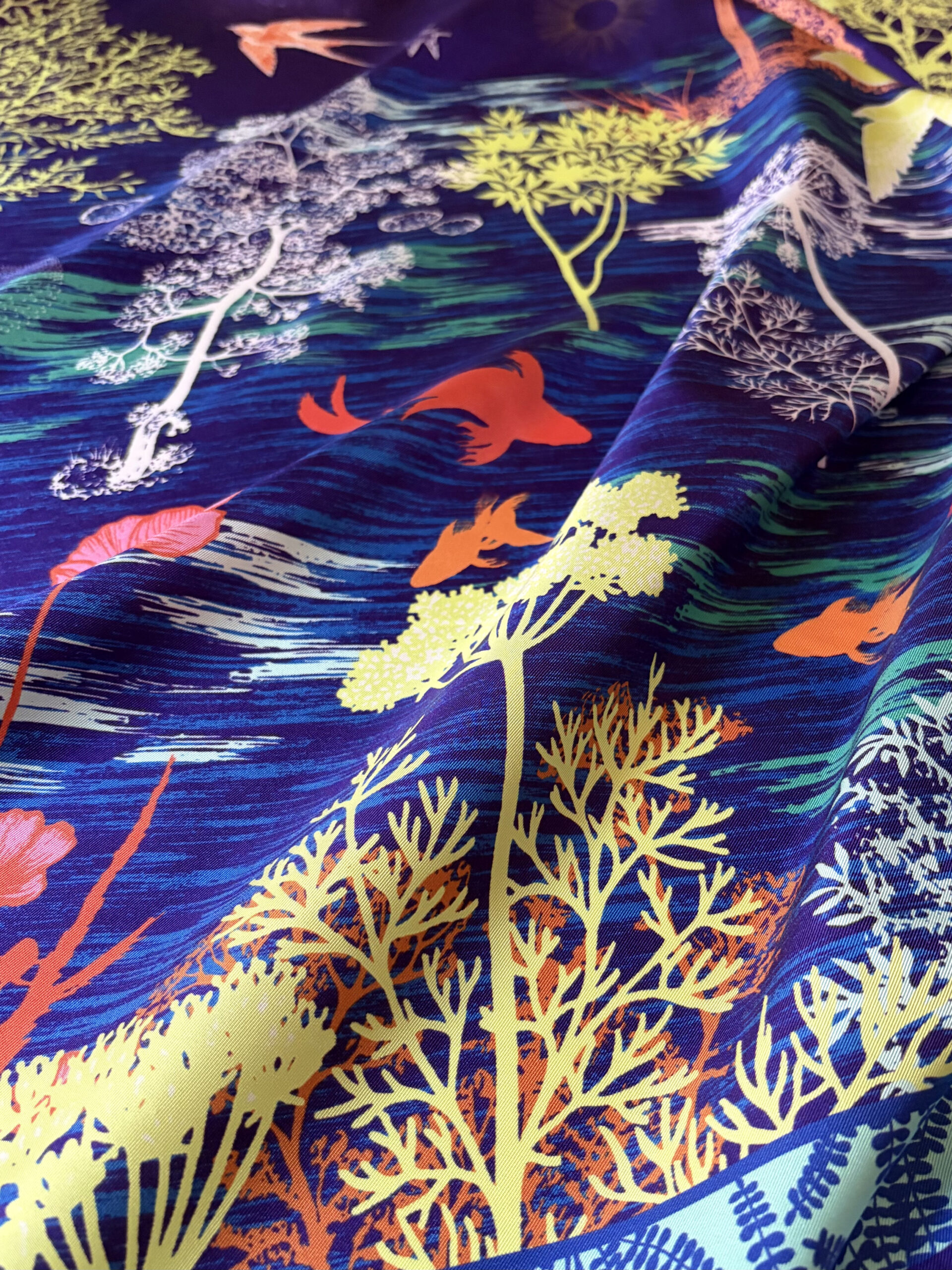design-un autre monde-2020- Michael Cailloux-foulard-carré-de- soie